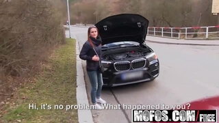 Mofos - Stranded Teens - Busty Perv Flashes her Boobs starri